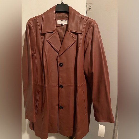 NWT: A beautiful A K cognac 100% leather jacket - Picture 2 of 8